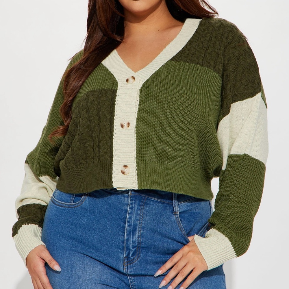 Green Shades Sweater 💚
